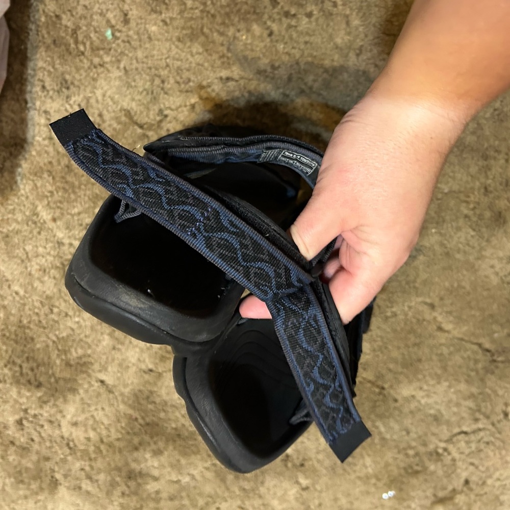 Teva sandals - Picture 2 of 8